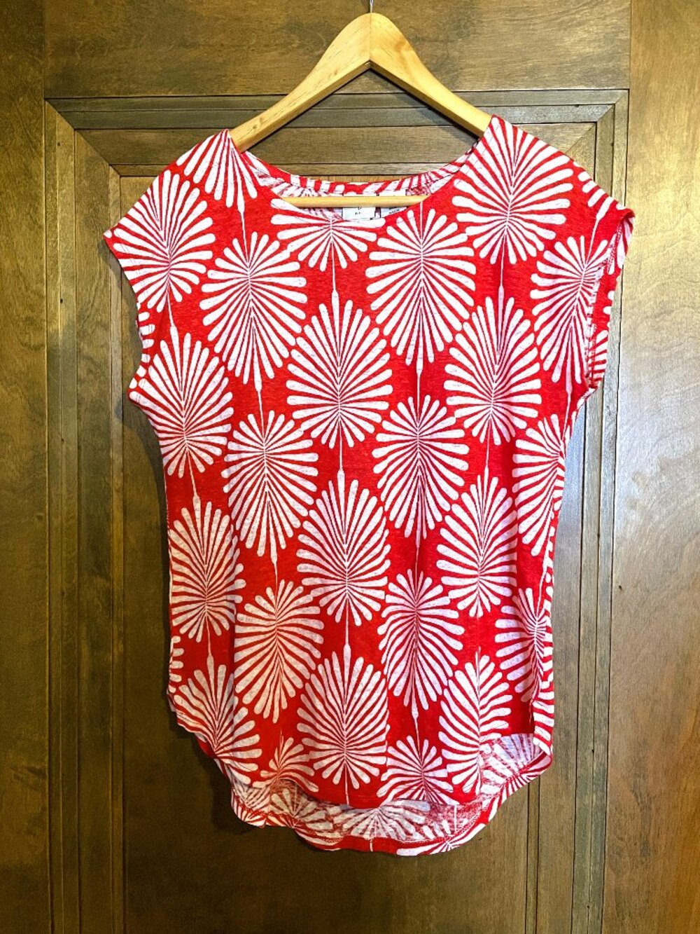 Joie 100% Linen Top - Red & White Palm Leaf Shirt / Blouse, Short Sleeve